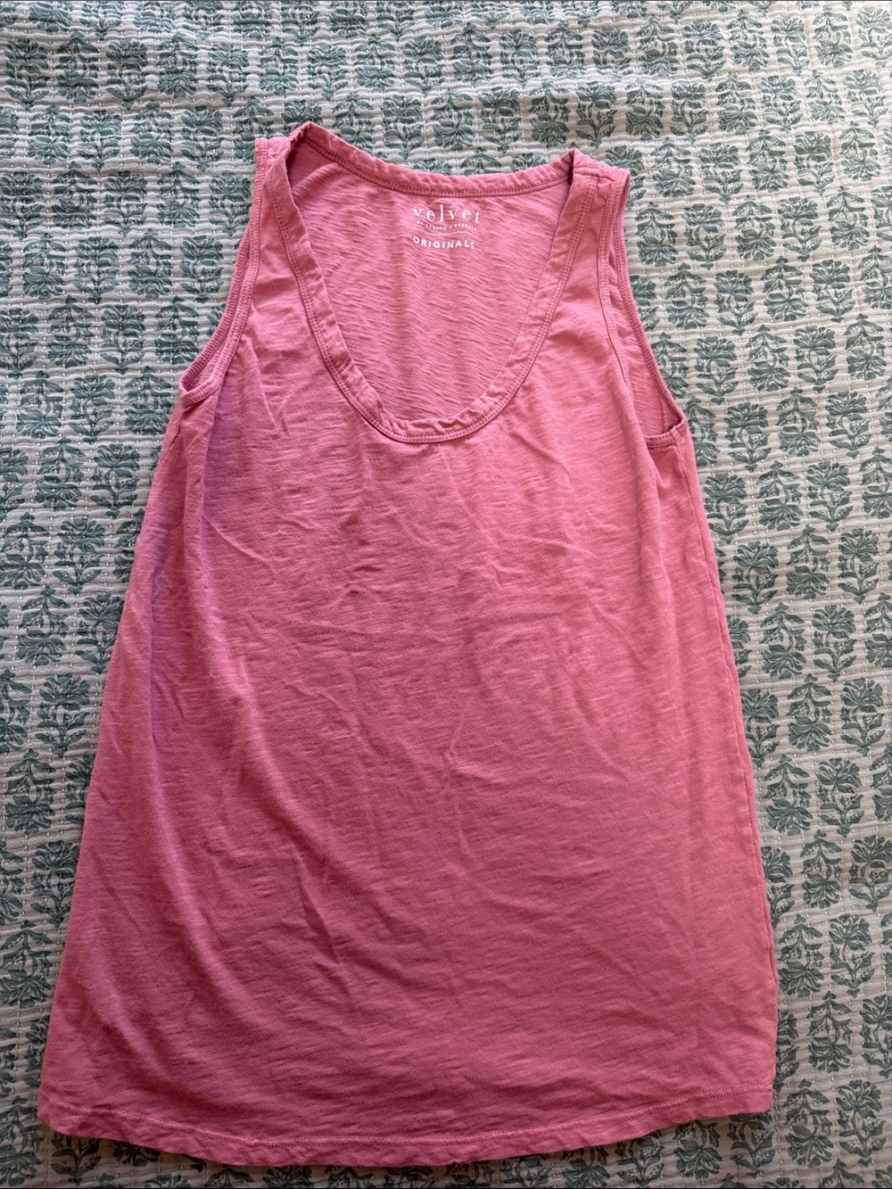 Velvet by Graham & Spencer Rose Pink Scoop Neck Tank